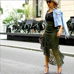 Zara Frilled Asymmetric Lace Skirt